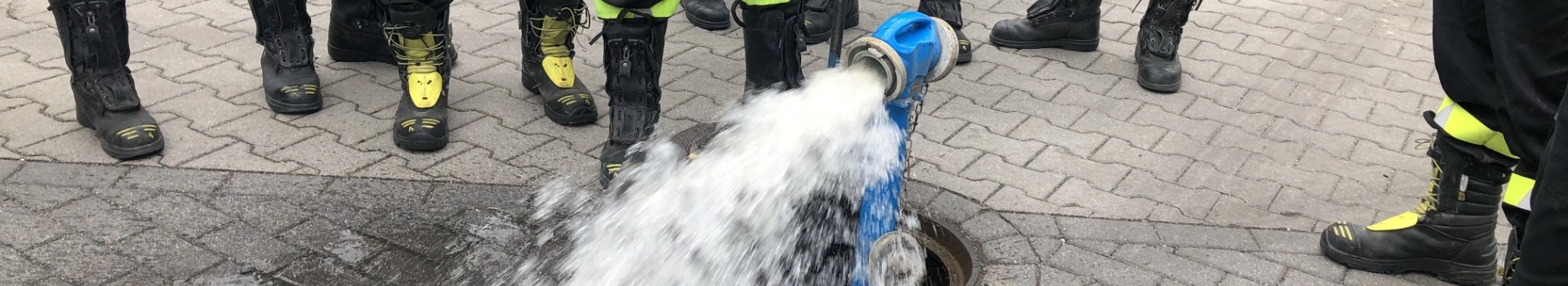 podpinanie hydrantu